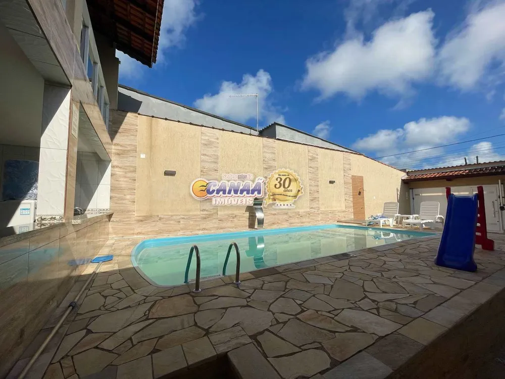 Casa, 5 quartos, 200 m² - Foto 1