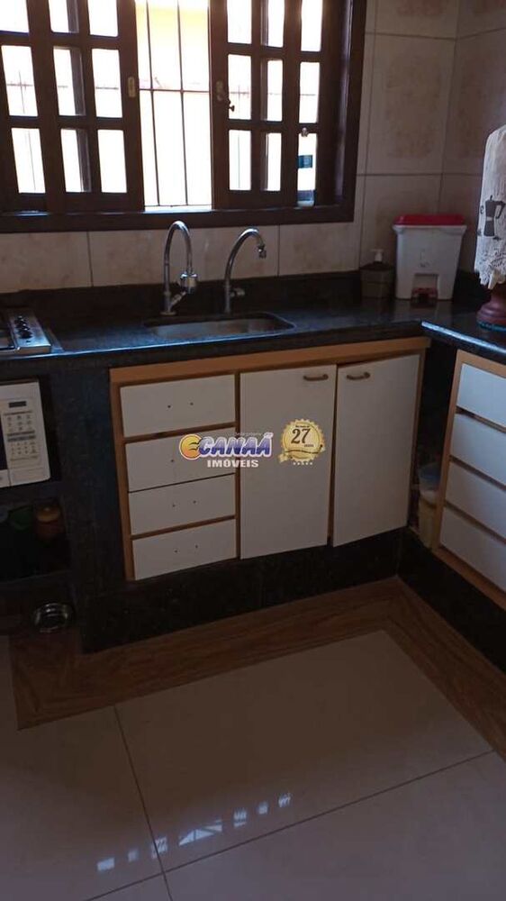 Casa à venda com 2 quartos, 90m² - Foto 5