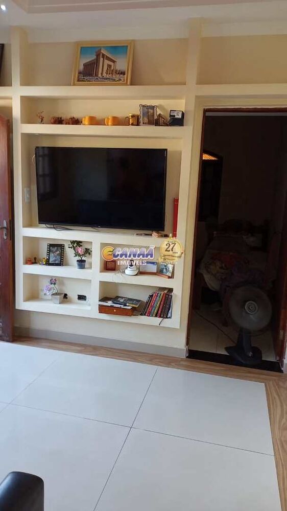 Casa à venda com 2 quartos, 90m² - Foto 8