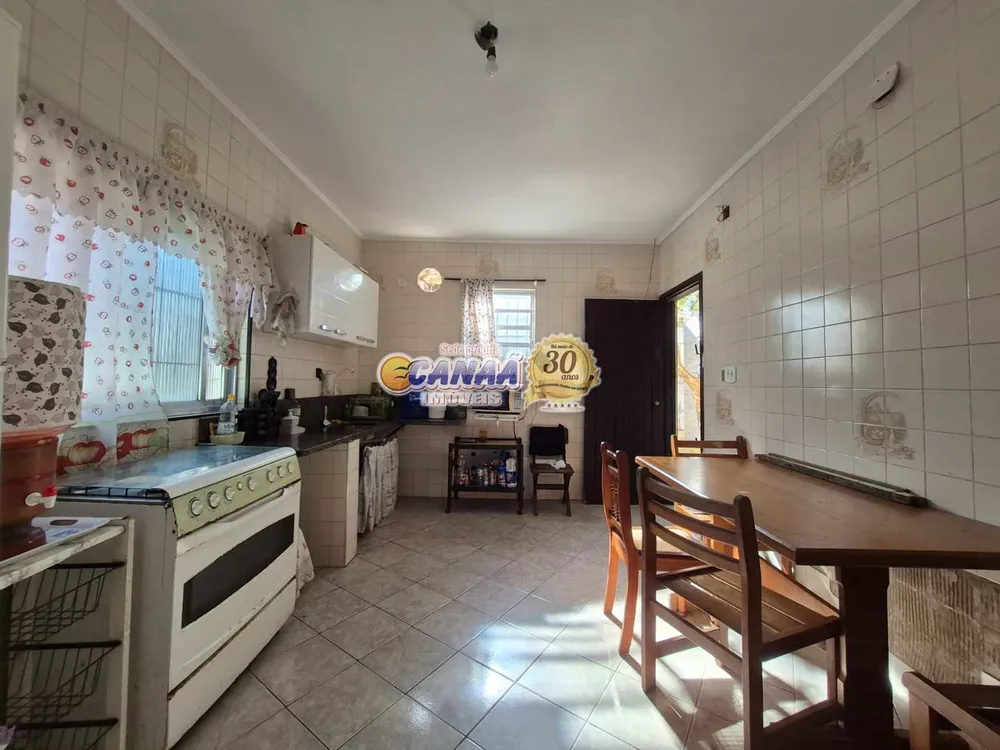 Casa, 3 quartos, 134 m² - Foto 1