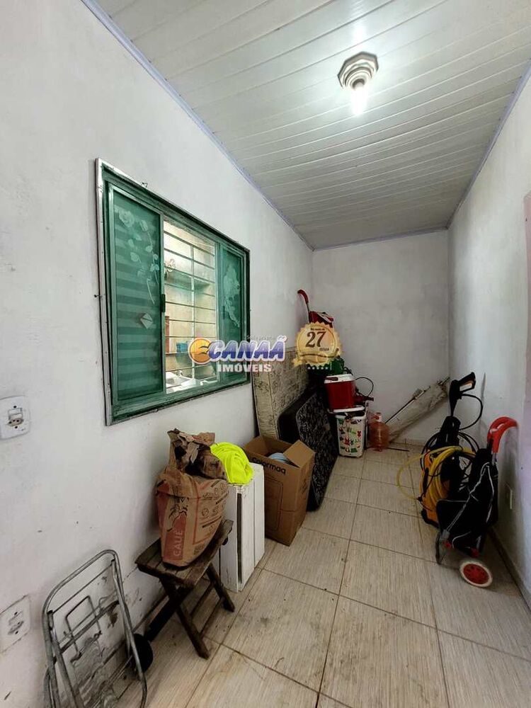 Casa à venda com 2 quartos, 65m² - Foto 3