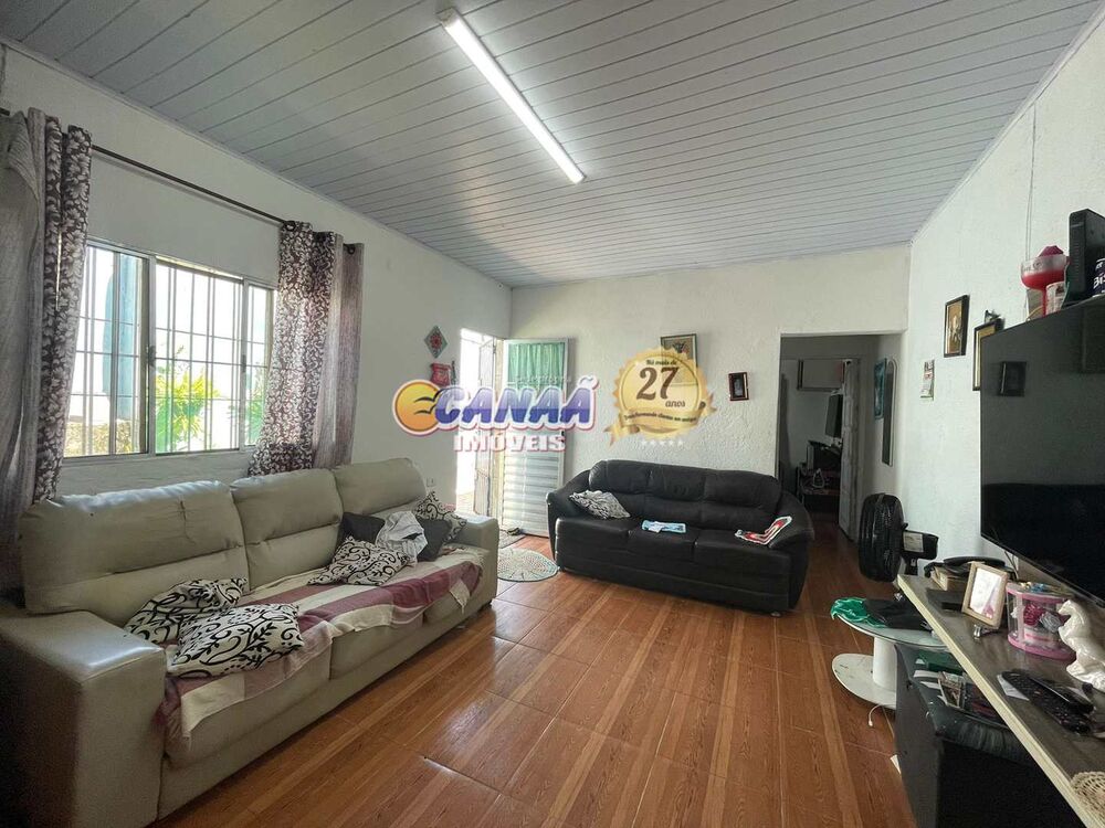 Casa à venda com 2 quartos, 65m² - Foto 1