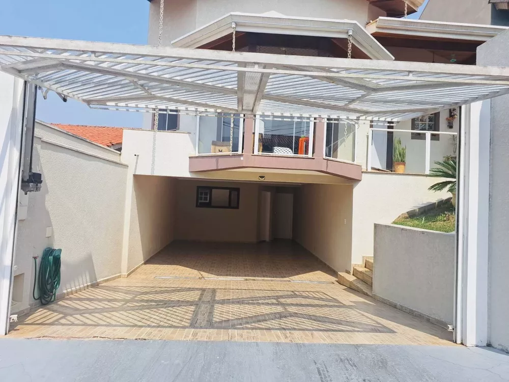 Casa à venda com 4 quartos, 190m² - Foto 2