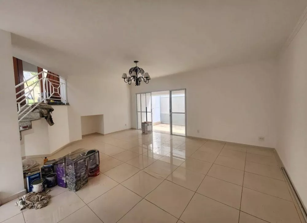 Casa à venda com 4 quartos, 320m² - Foto 4