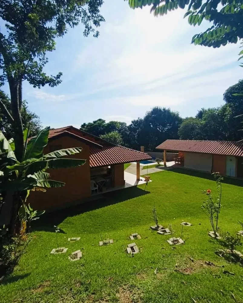 Fazenda à venda com 3 quartos, 1380m² - Foto 2