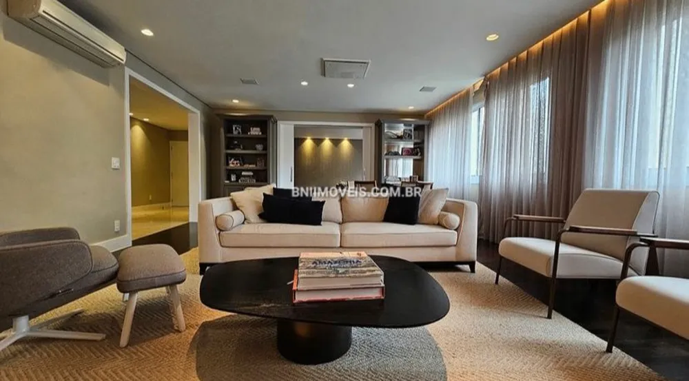 Apartamento, 3 quartos, 273 m² - Foto 1