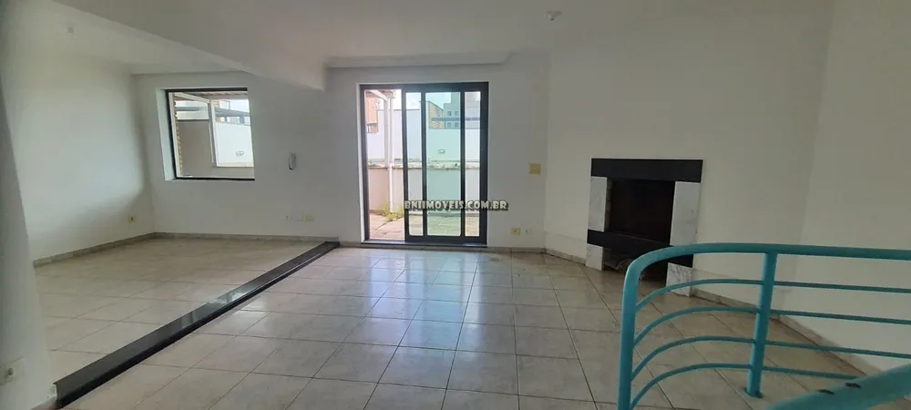 Apartamento, 3 quartos, 210 m² - Foto 2