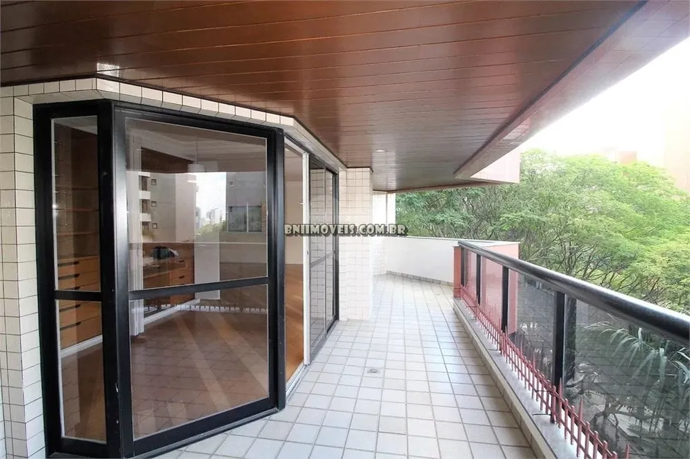 Apartamento, 3 quartos, 207 m² - Foto 1