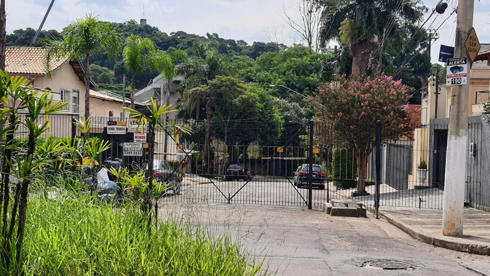 Casa, 4 quartos, 250 m² - Foto 1