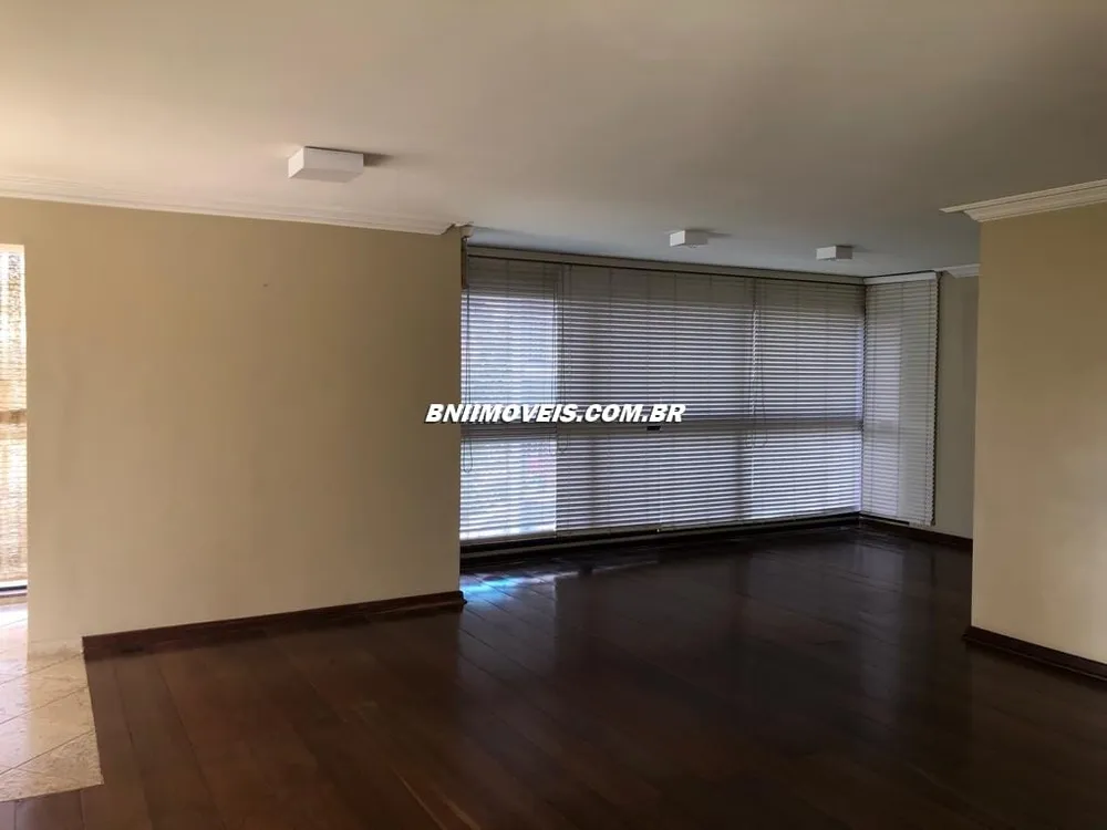 Apartamento, 3 quartos, 250 m² - Foto 1