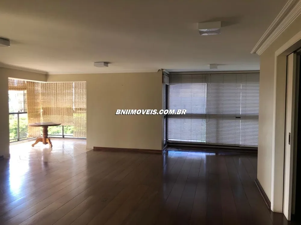 Apartamento, 3 quartos, 250 m² - Foto 2