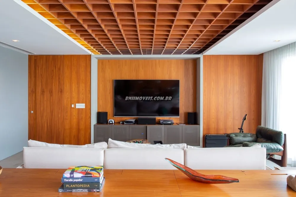 Apartamento, 3 quartos, 366 m² - Foto 1