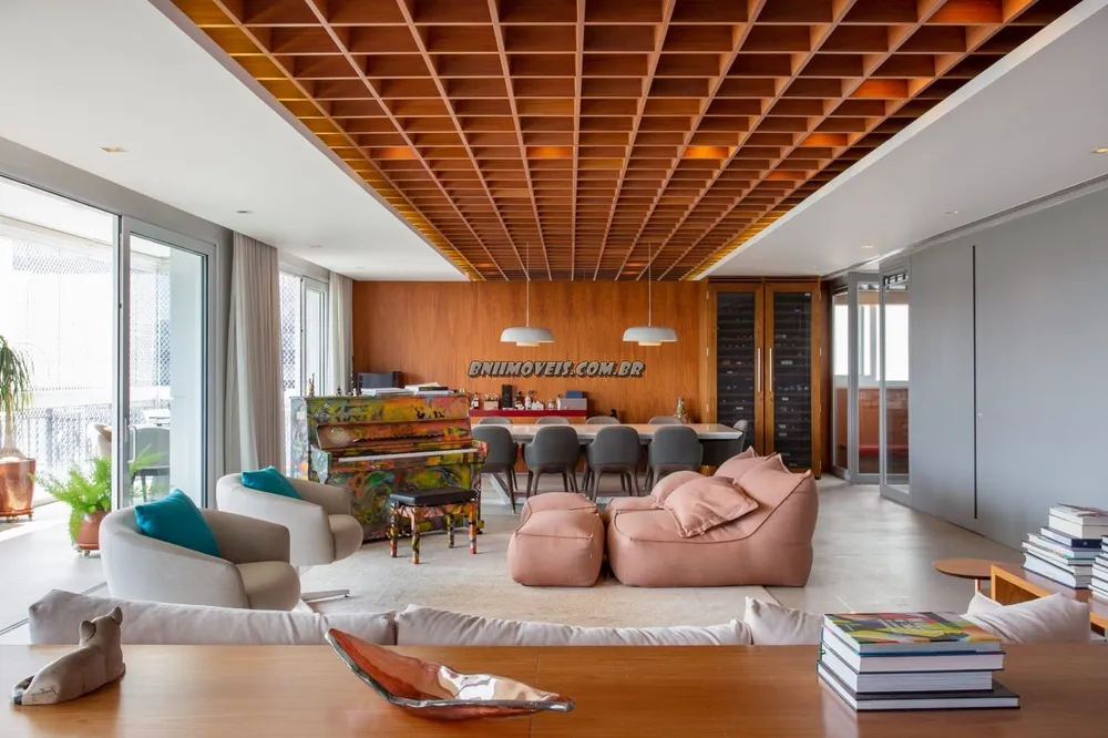 Apartamento, 3 quartos, 366 m² - Foto 2