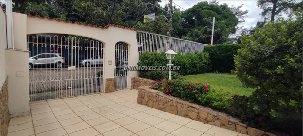Casa, 3 quartos, 240 m² - Foto 1