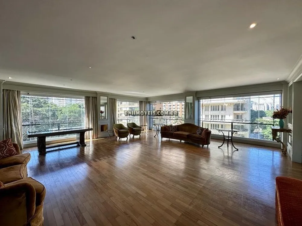 Apartamento, 3 quartos, 310 m² - Foto 1