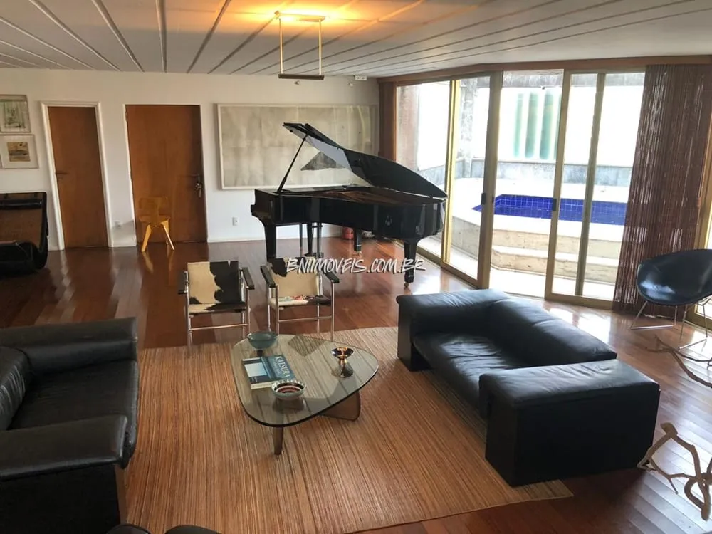 Cobertura, 2 quartos, 195 m² - Foto 1