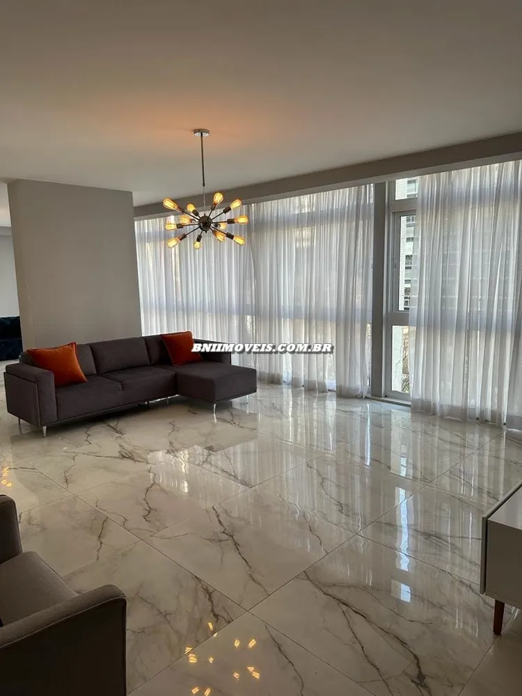 Apartamento, 3 quartos, 250 m² - Foto 1