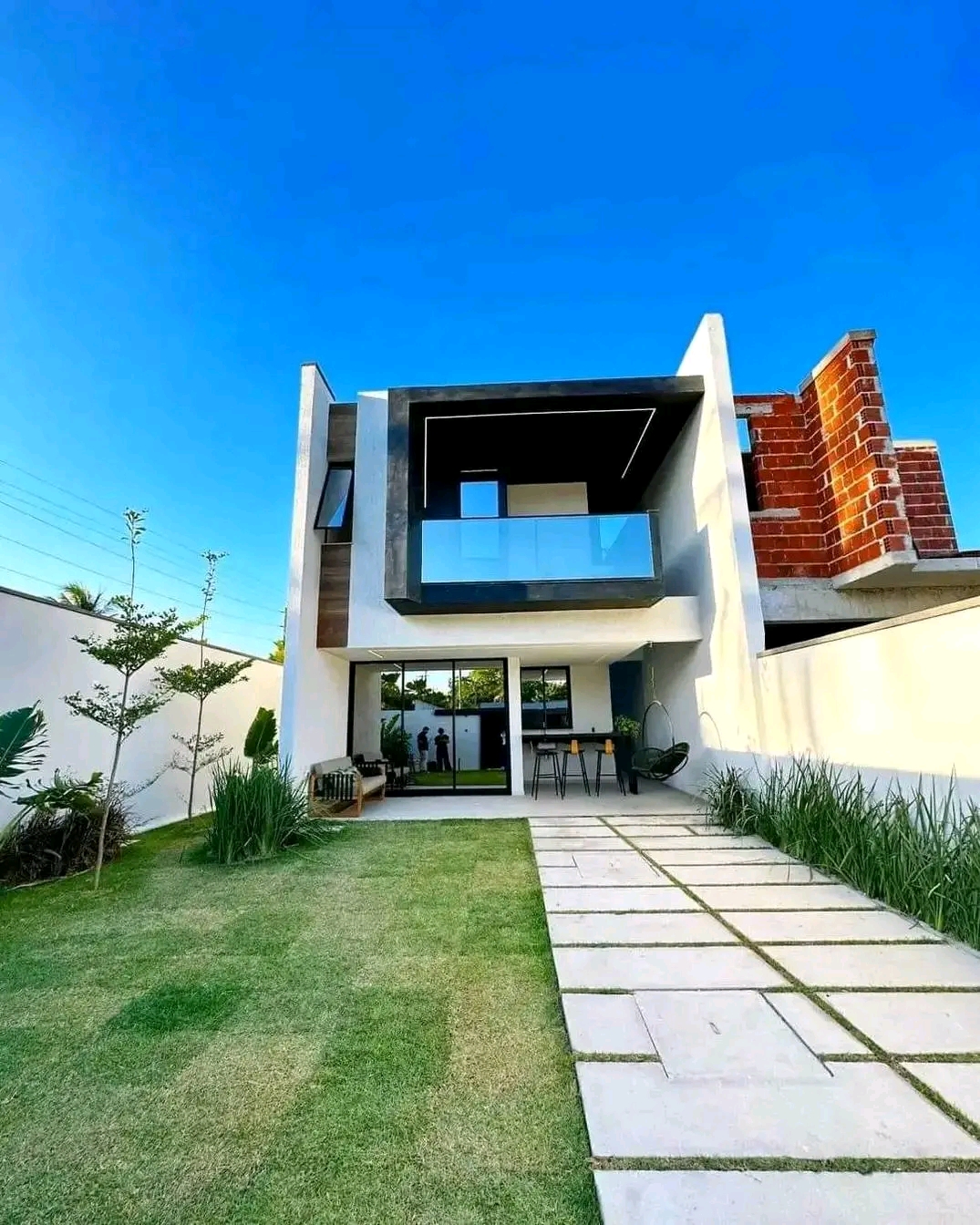 Casa à venda com 4 quartos, 144m² - Foto 1