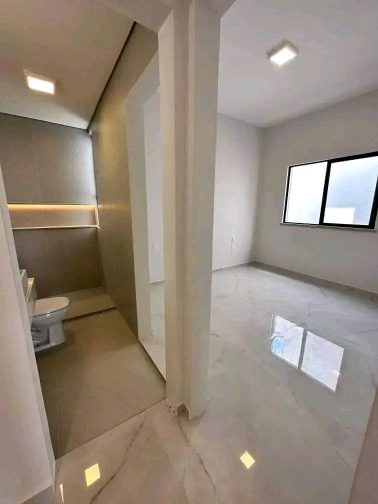 Casa à venda com 4 quartos, 144m² - Foto 3