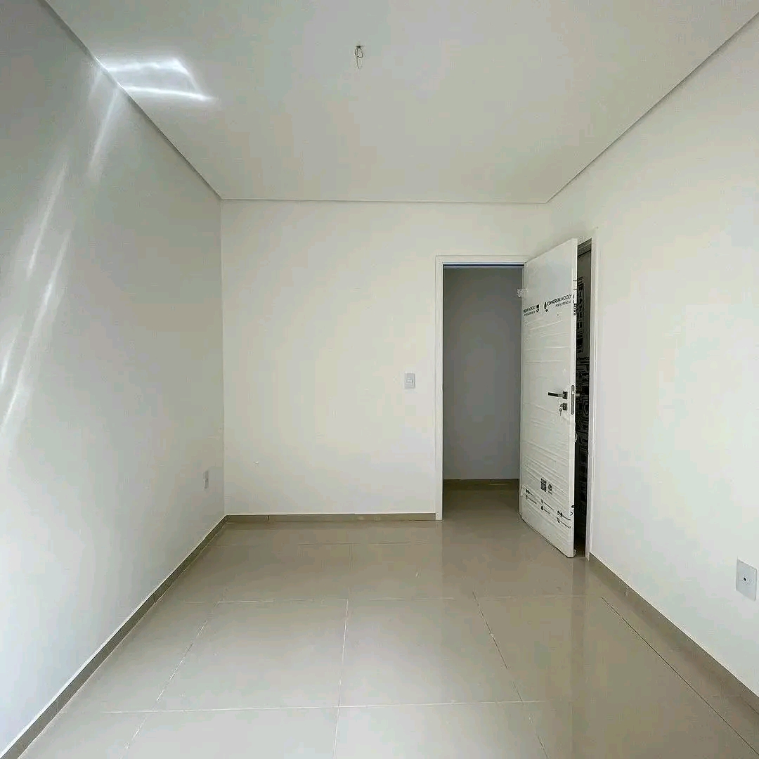 Casa à venda com 3 quartos, 100m² - Foto 6