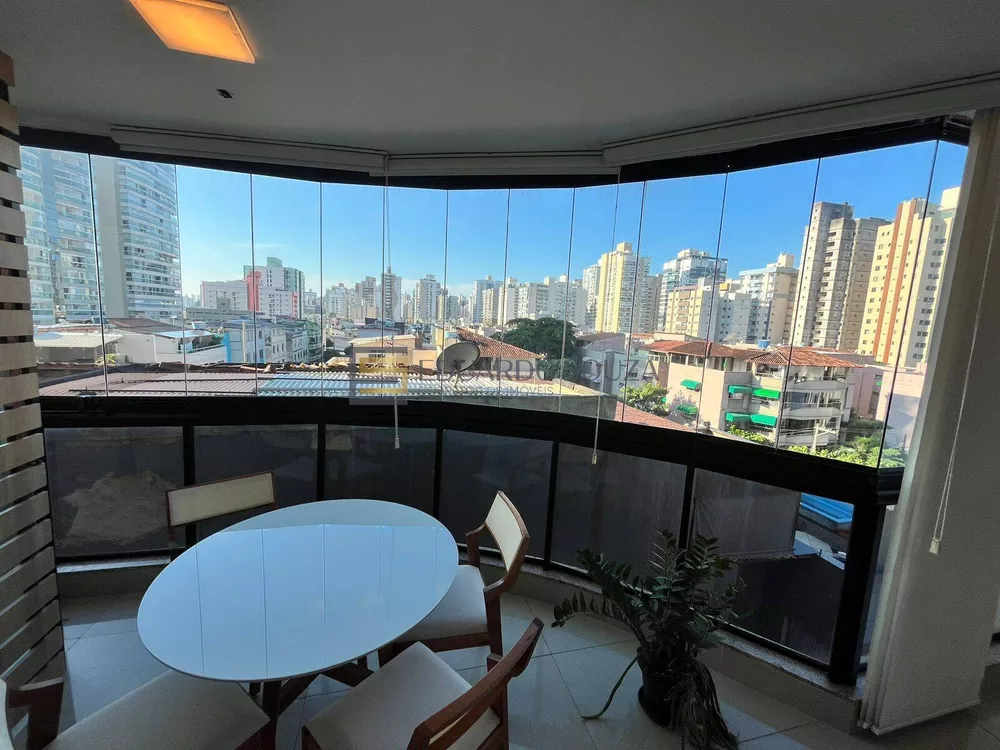 Apartamento à venda com 2 quartos, 67m² - Foto 1