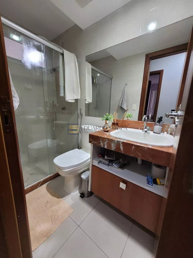 Apartamento à venda com 3 quartos, 138m² - Foto 7