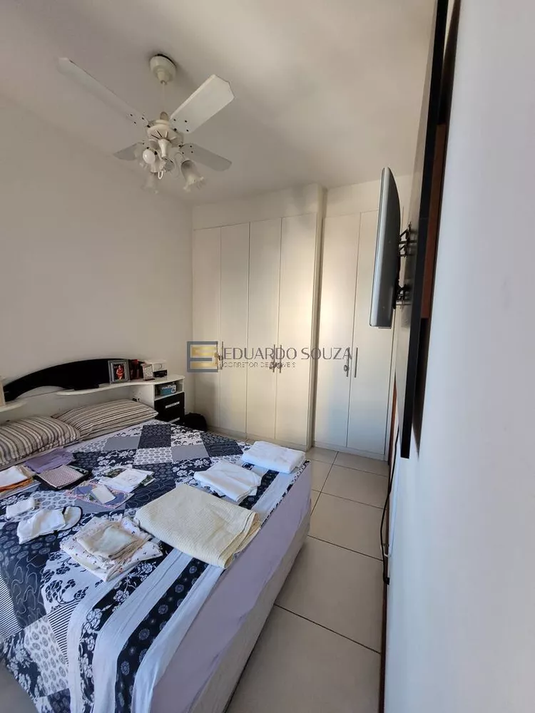 Apartamento à venda com 2 quartos, 67m² - Foto 4