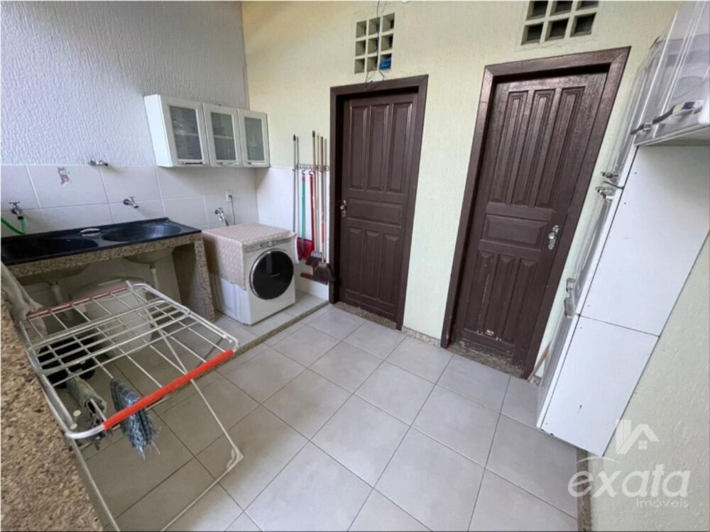 Casa, 3 quartos, 271 m² - Foto 28