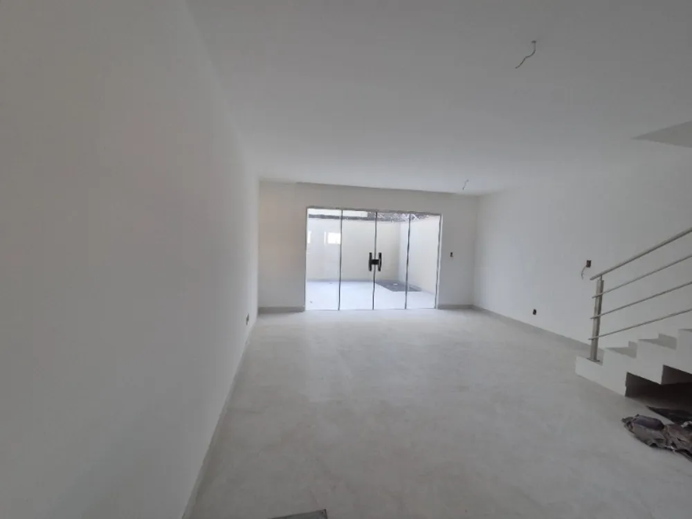 Casa, 3 quartos, 129 m² - Foto 1