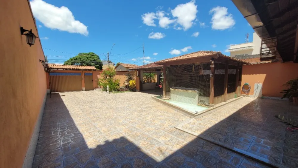 Casa, 5 quartos, 300 m² - Foto 1