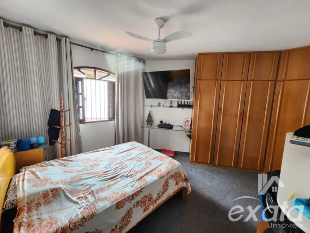 Casa, 5 quartos, 180 m² - Foto 1