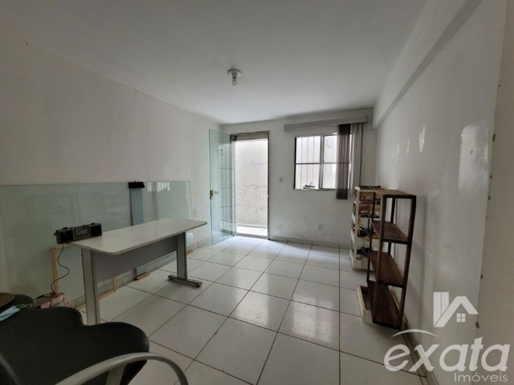 Casa à venda com 3 quartos, 241m² - Foto 2