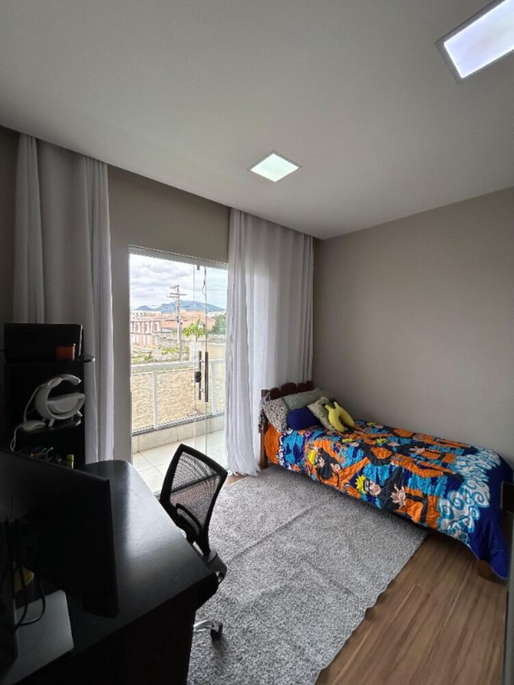 Casa, 3 quartos, 200 m² - Foto 2