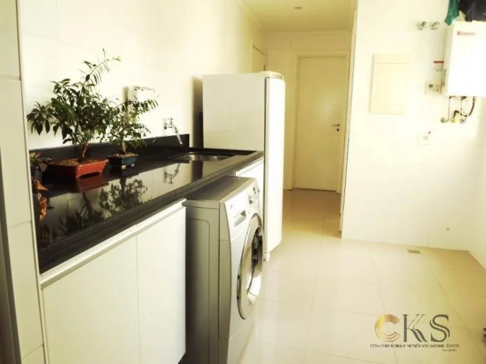 Apartamento, 3 quartos, 200 m² - Foto 2