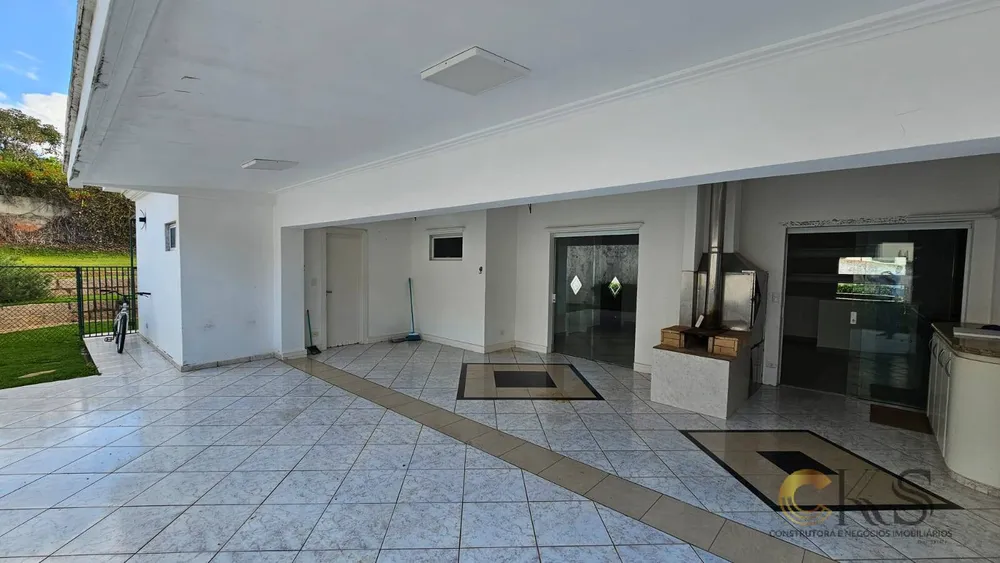 Casa, 3 quartos, 227 m² - Foto 2