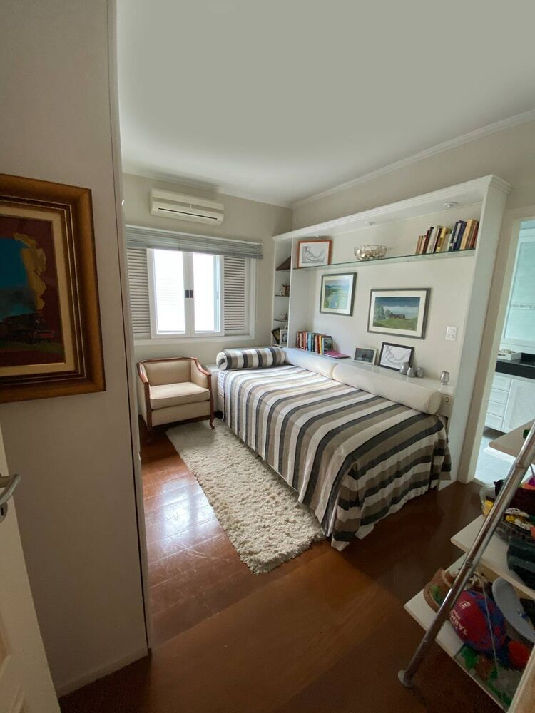 Casa, 4 quartos, 388 m² - Foto 1