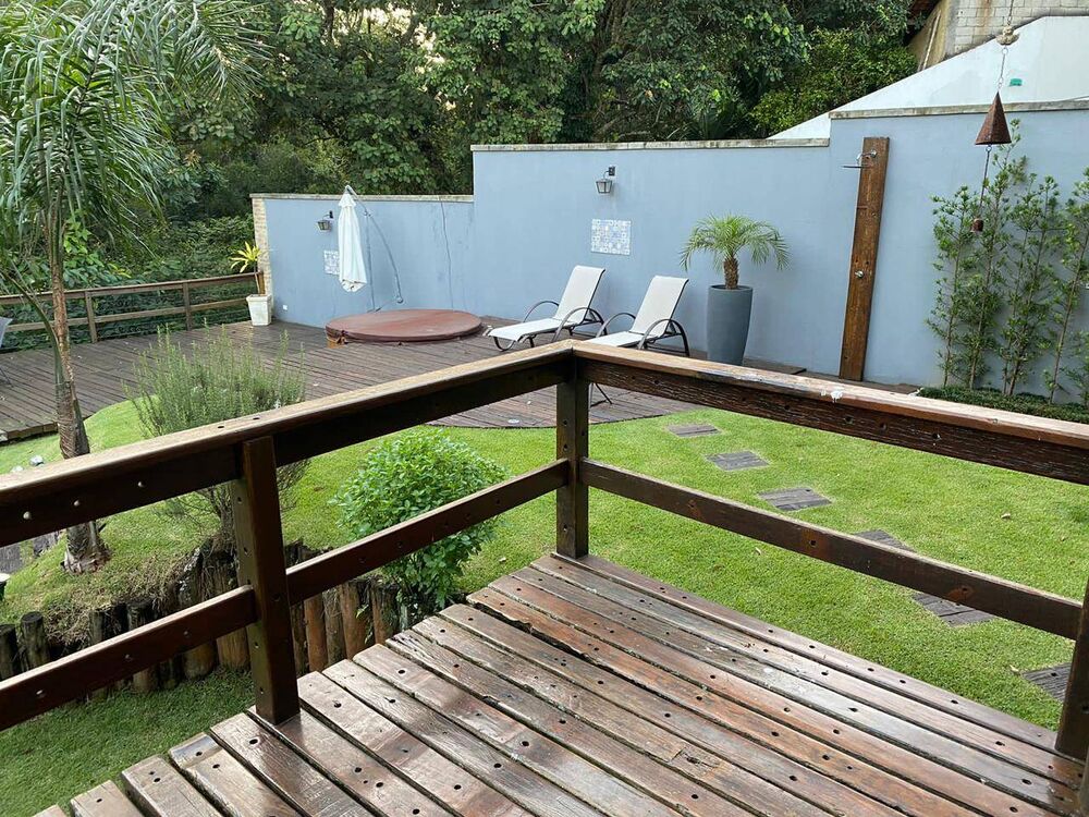 Casa, 4 quartos, 273 m² - Foto 1