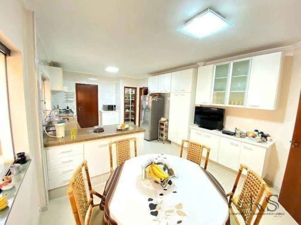 Casa, 4 quartos, 380 m² - Foto 10