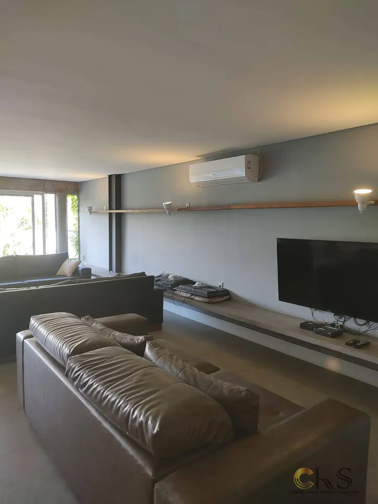 Casa, 3 quartos, 236 m² - Foto 6