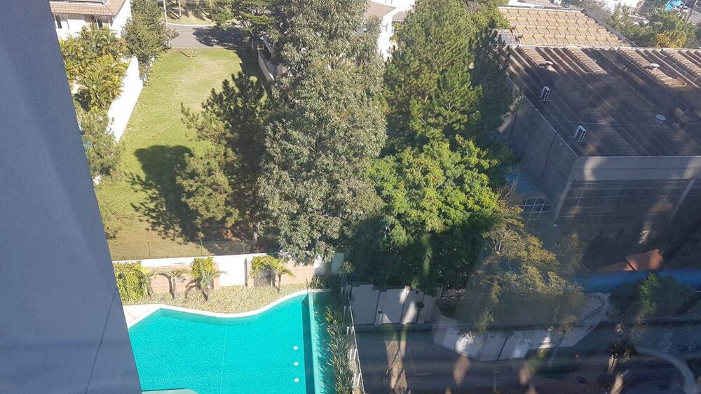 Apartamento à venda com 2 quartos, 70m² - Foto 3
