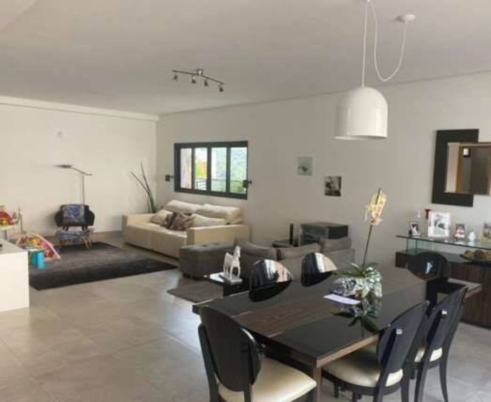Casa à venda com 4 quartos, 300m² - Foto 3