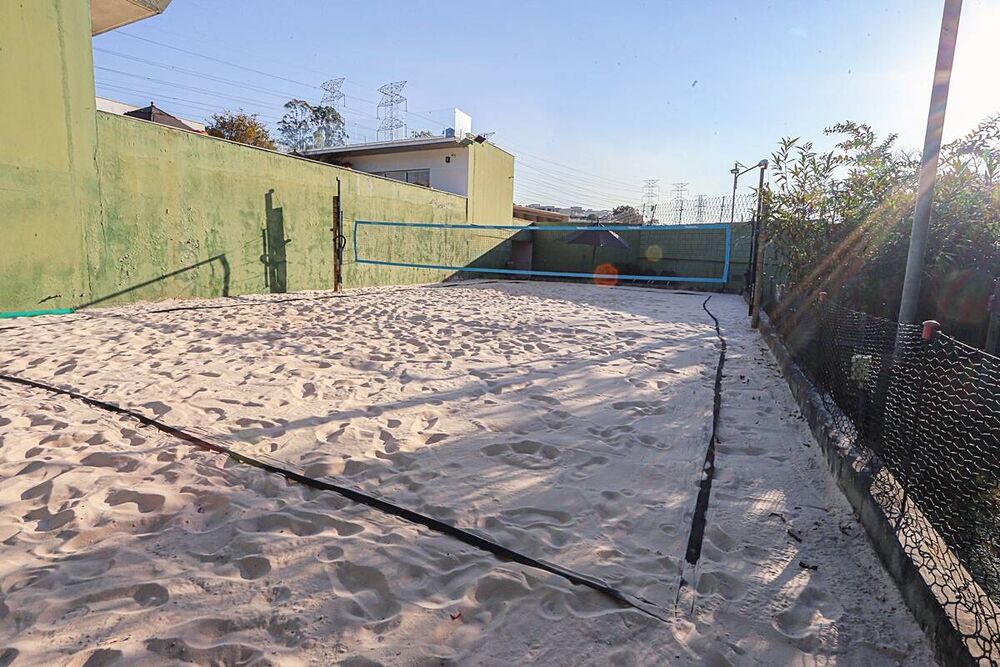 Casa, 4 quartos, 1500 m² - Foto 1
