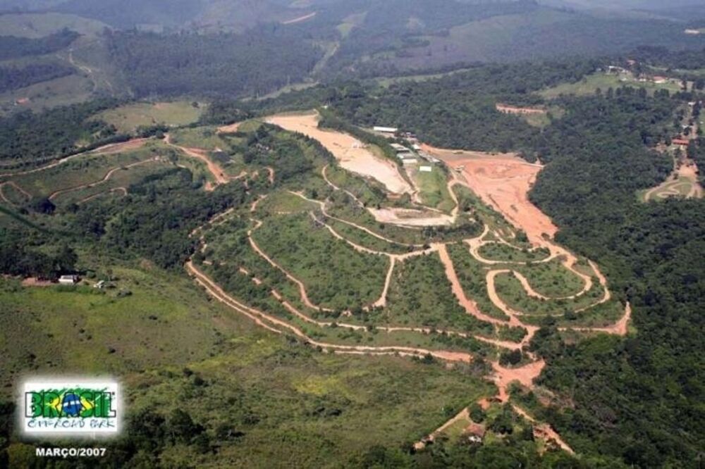 Prédio Inteiro, 440000 m² - Foto 1