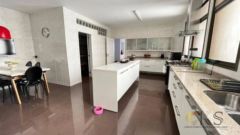 Apartamento, 4 quartos, 250 m² - Foto 2