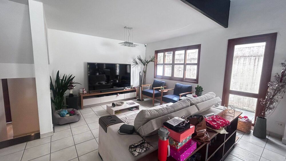 Casa, 4 quartos, 274 m² - Foto 1