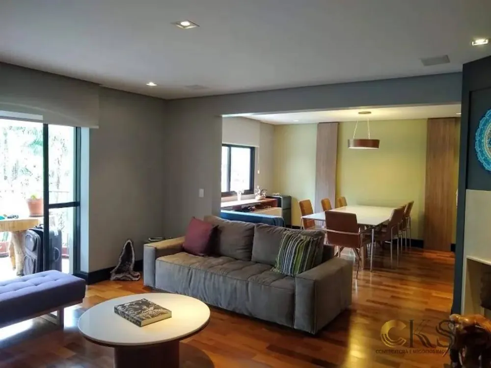 Apartamento, 3 quartos, 180 m² - Foto 1