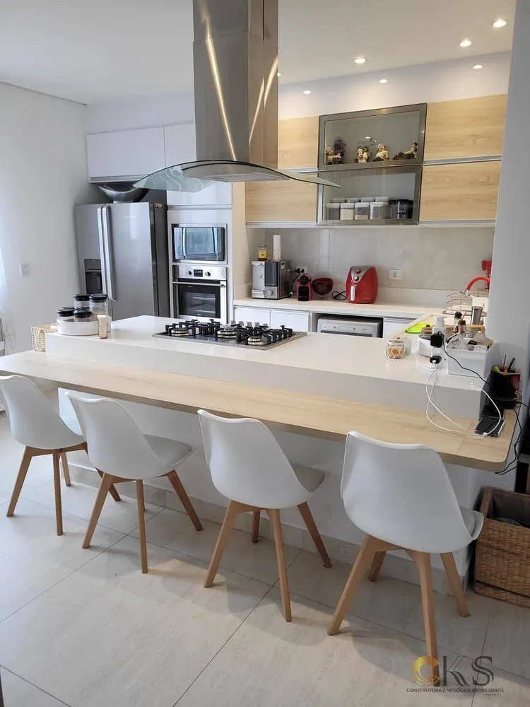 Casa, 4 quartos, 265 m² - Foto 10