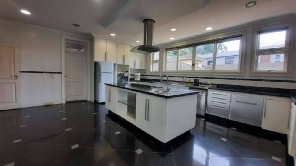 Casa, 4 quartos, 1290 m² - Foto 2