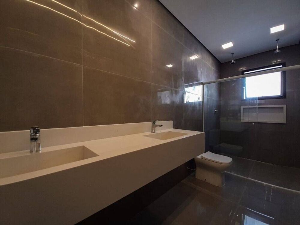 Casa, 3 quartos, 330 m² - Foto 1