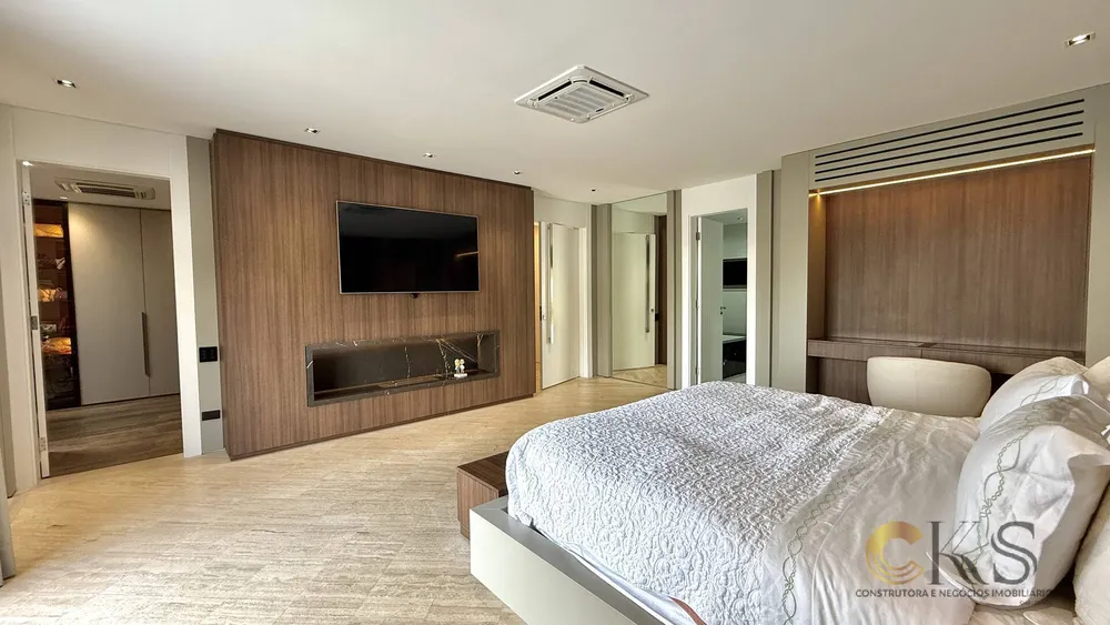 Casa, 4 quartos, 500 m² - Foto 1